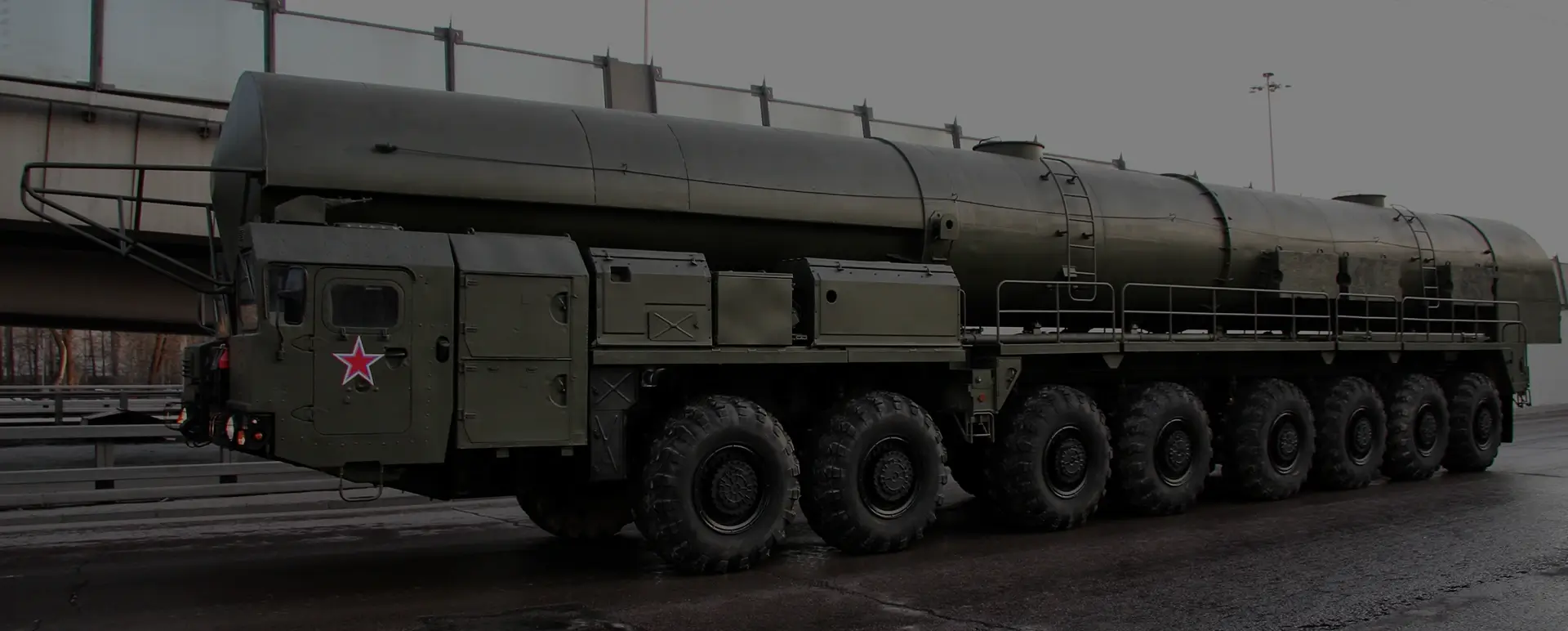 Заказать онлайн перевозку ракет военного назначения в городе Тында (Дальневосточный округ - Амурская область)  грузовой платформой