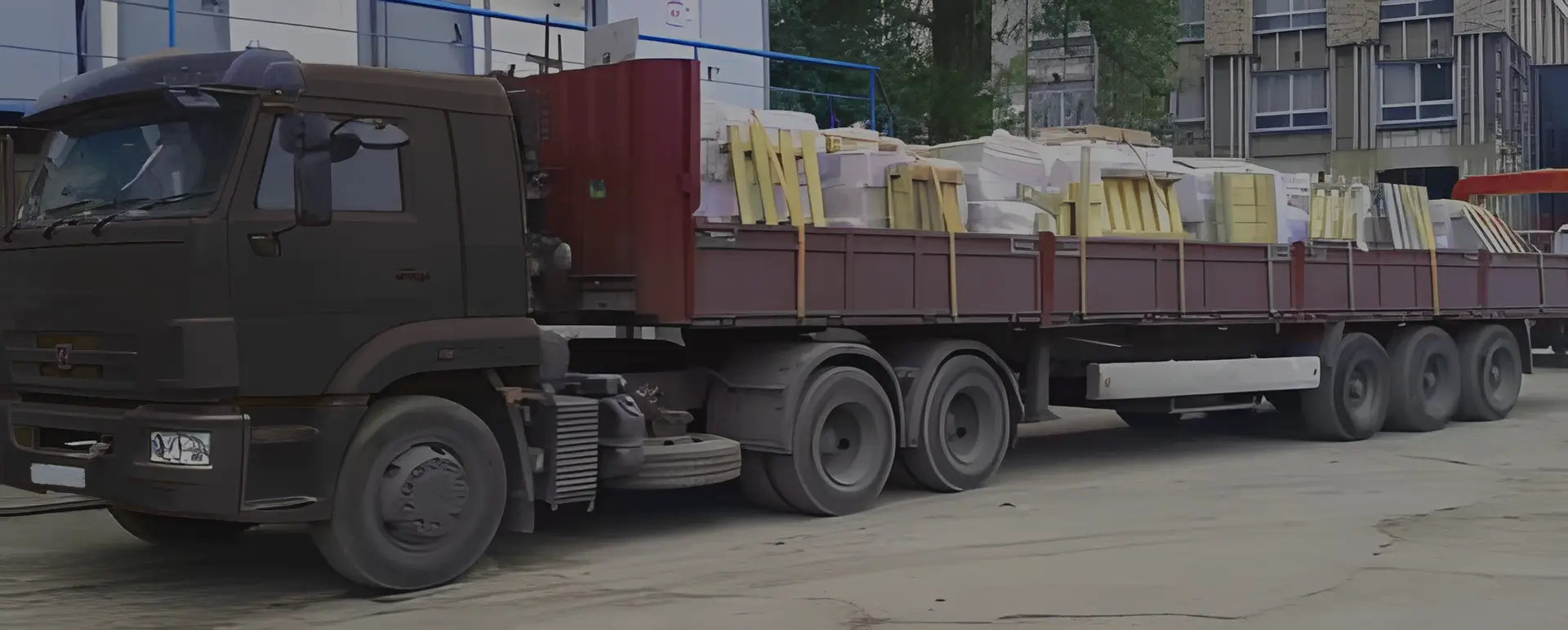 Заказать грузоперевозку бортовой машиной стройматериалов по России из Тынды с гибкой системой оплаты